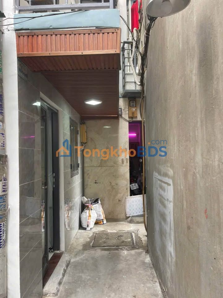 Nhà Lạc Long Quân Q.11 11m² 1,75 tỷ - Chính chủ bán