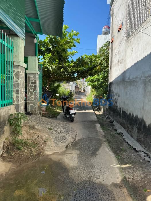 Đất nền La Gi 70m² giá 400 triệu - Sổ đỏ chính chủ