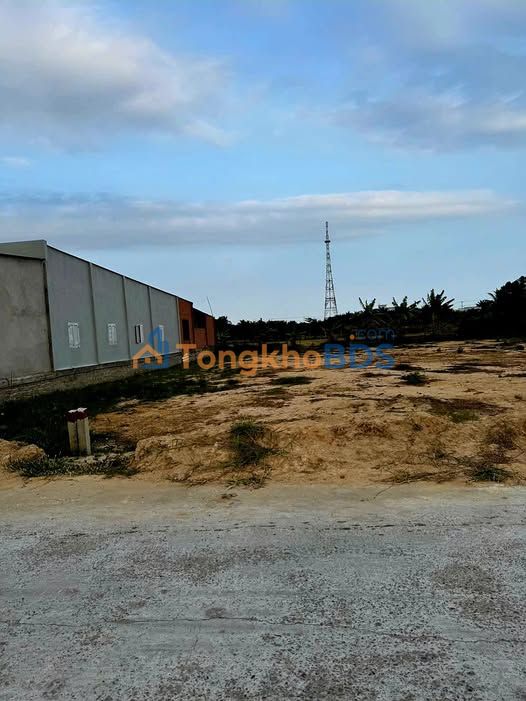 Đất nền Lý Nam Đế La Gi 150m² 850 triệu - Sổ đỏ sẵn