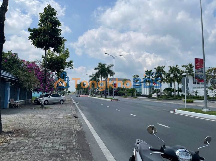 Bán Nền Đẹp 150m² Đường Tạ Uyên, Cà Mau - Giá 2.9 Tỷ, Sổ Hồng Sẵn