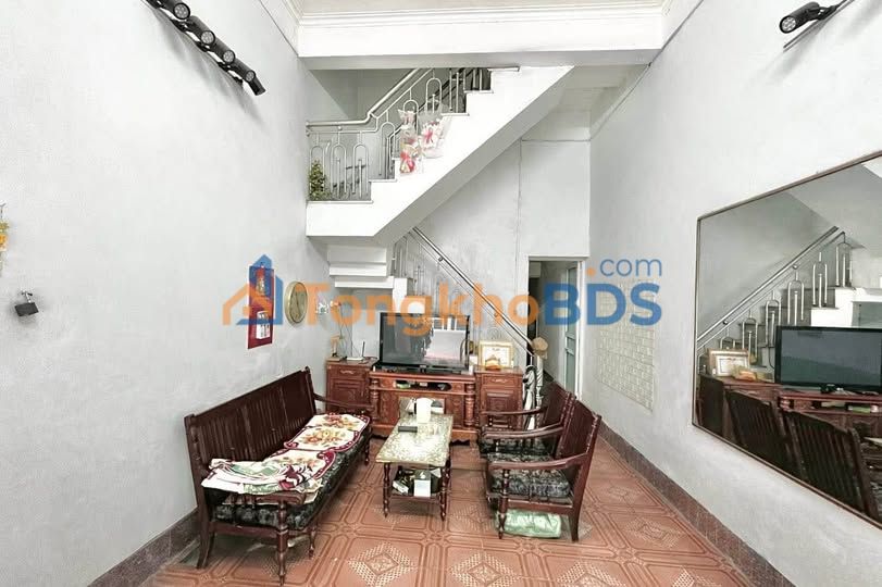 Nhà 3 Tầng Trung Tâm Hòa Bình - 55.5m² - Giá 2.x Tỷ