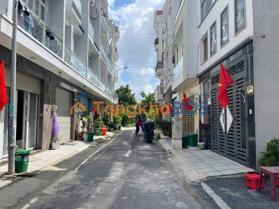 Nhà riêng Bình Tân Liên Khu 4-5 50m² 5.8 tỷ - Full nội thất