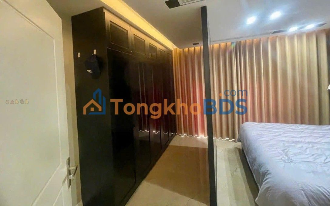 Nhà riêng Văn Cao 70m² 13 triệu - Sẵn sàng ở ngay