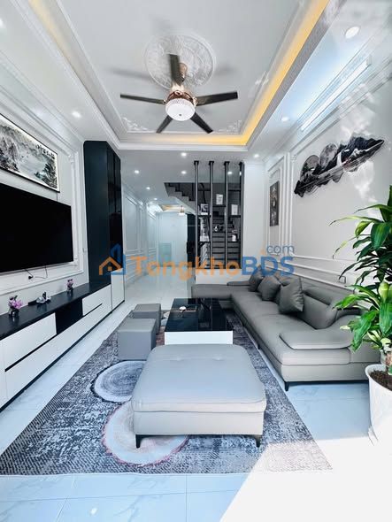 Nhà riêng Tam Hiệp Thanh Trì 40m2 8.2 tỷ - Ô tô vào tận cửa