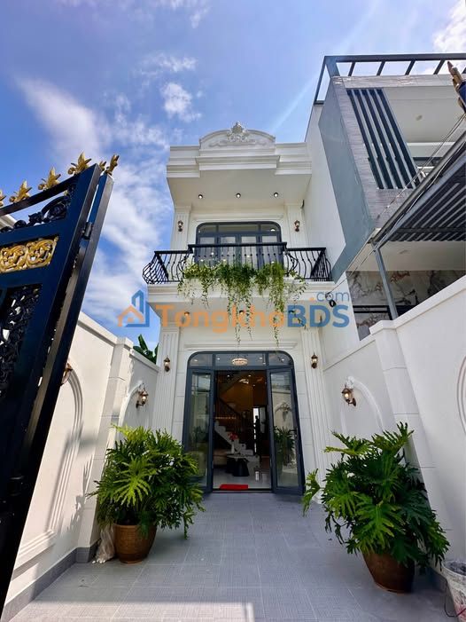 Nhà Tân Cổ Điển 94m² Đường Ô Tô - Phường Tân Khánh, TP. Tân An - Giá 3 Tỷ