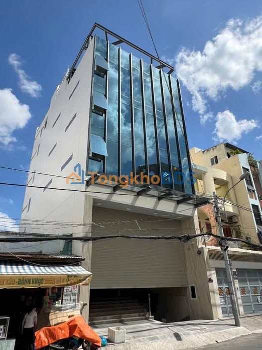 Office cho thuê Quận 7 657m² 110 triệu - Tòa hạng A
