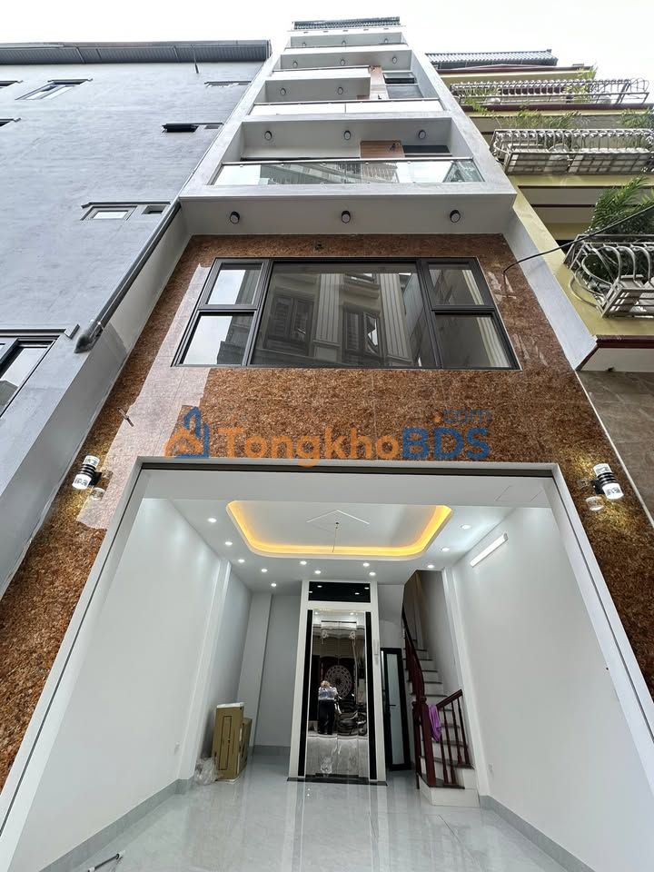 Nhà riêng Thạch Bàn Long Biên 33m2 9 tỷ - Ô tô vào tận nhà