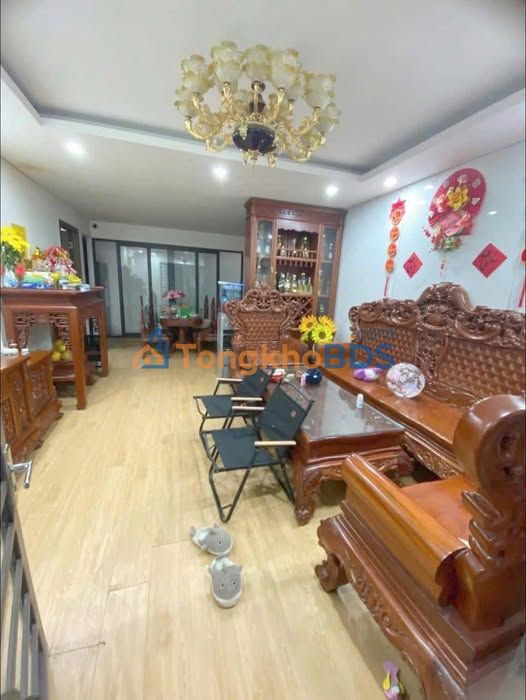 Nhà 100m² Âu Cơ Tây Hồ - Full Nội Thất, Ô Tô Tránh, Giá 12 Triệu