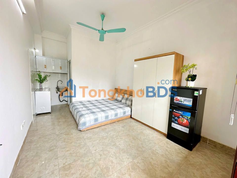 Nha rieng Nguyen Khanh Toan 20m2 4.5 trieu - Gio giac tu do