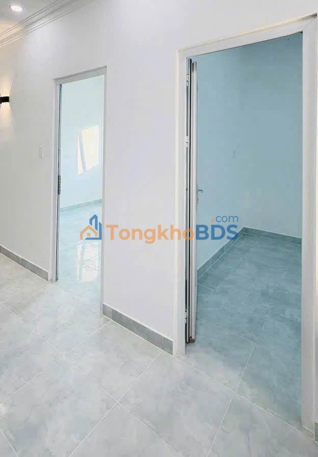 Nhà Liên Nghĩa 100m² 1.7 tỷ - Ô tô vào tận sân