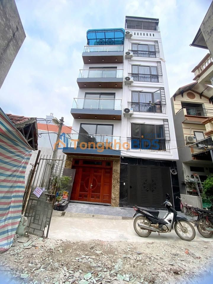 Nhà riêng Cự Khối Long Biên 60m2 11.1 tỷ - Ô tô vào tận nhà