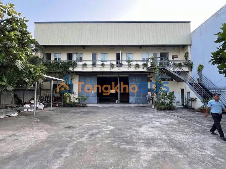 Cho thuê kho xưởng 1.100m² mặt tiền Võ Văn Kiệt, Cần Thơ - Container 24/7