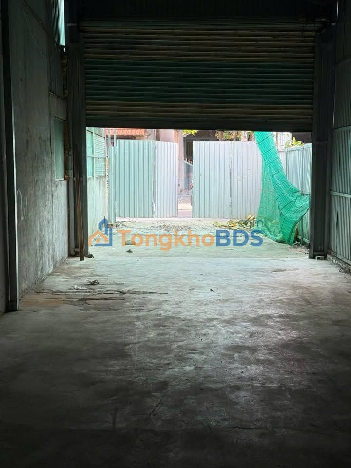 Kho đường 179 Tân Phú Q9 150m² 8 triệu - Hoạt động ngay