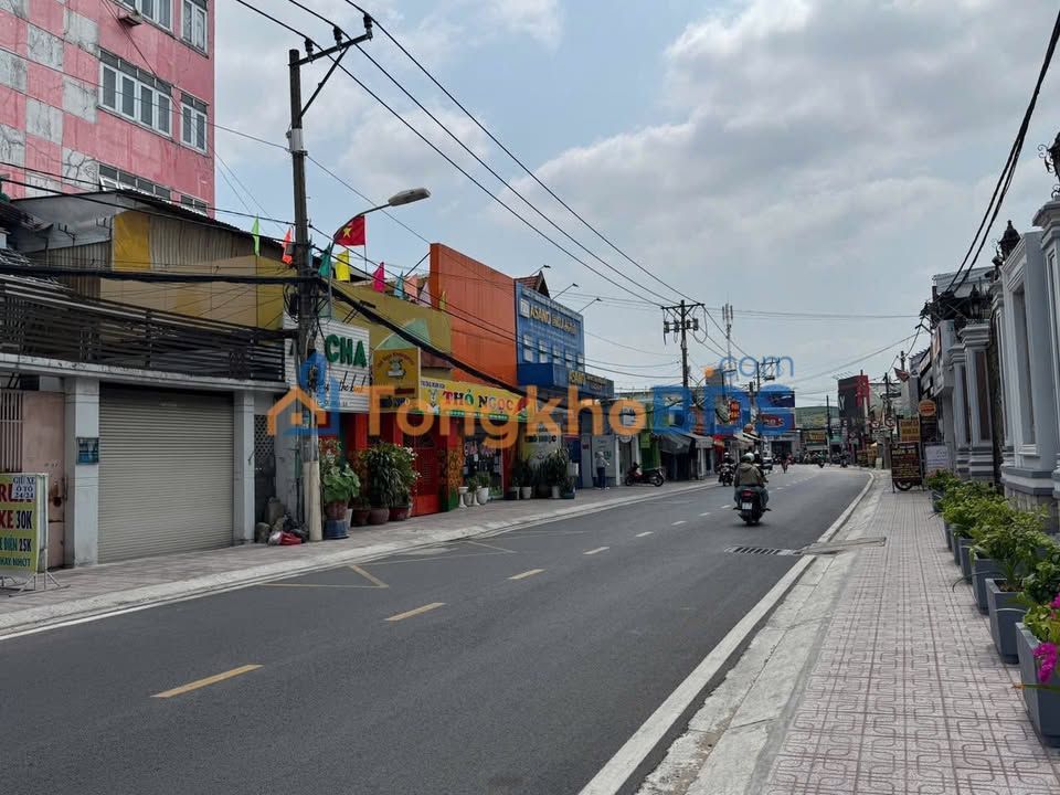 Nhà phố Tây Hòa Phước Long 159m² 22 tỷ - Mặt tiền kinh doanh