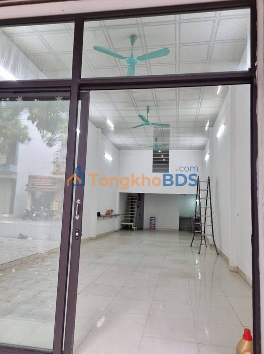 Nhà kinh doanh Quy Lưu giá thỏa thuận - Sẵn sàng ở ngay