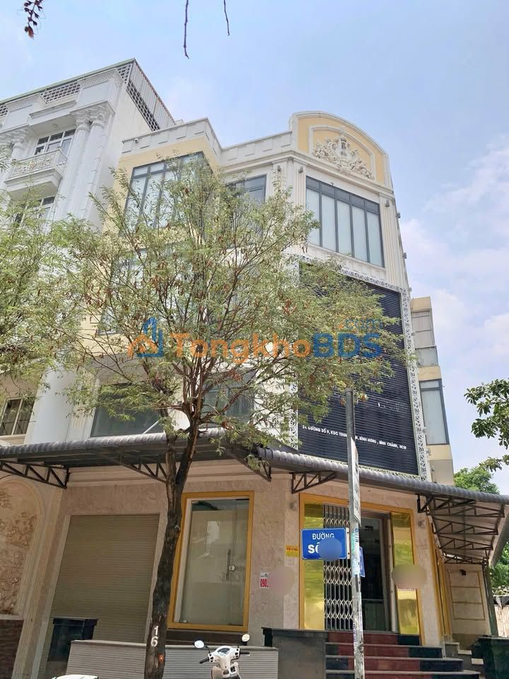 Nha Trung Son 162m2 52 trieu/thang - O to vao nha ngay