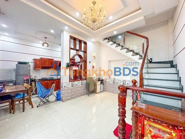 Nhà Lầu 2PN Ninh Kiều - Sổ Hồng Thổ Cư - 1.85 Tỷ