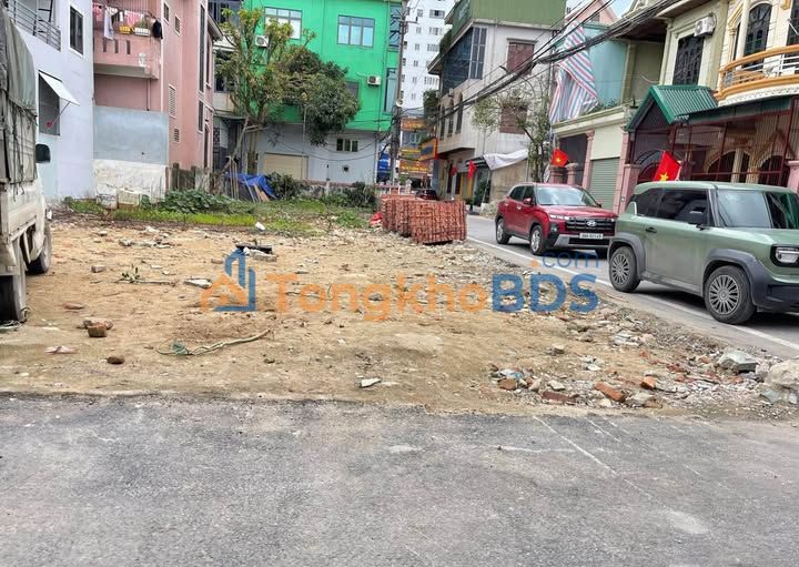 Đất Phan Cảnh Quang Vinh 65m² 5 tỷ - Đường to ô tô