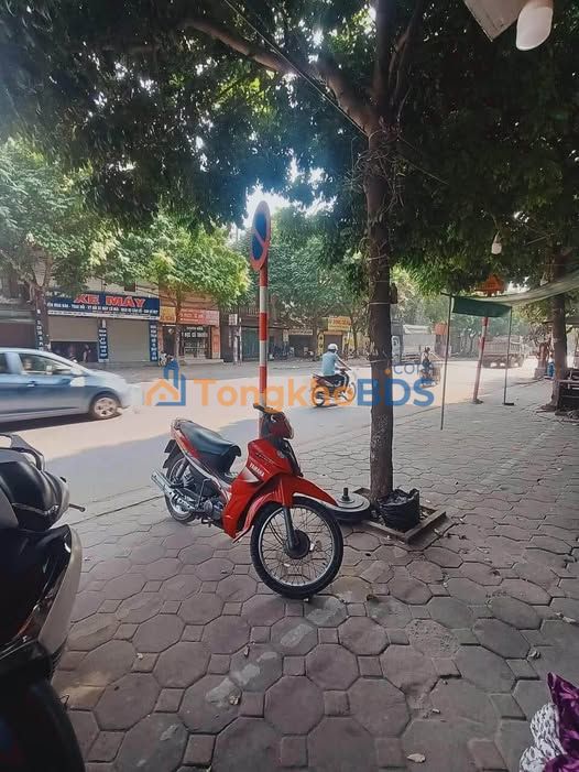 Nhà mặt phố Yên Viên 122m2 100 triệu - Kinh doanh ngay