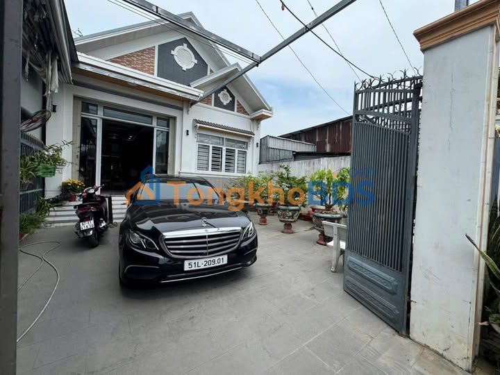Bán Gấp Villa Mặt Tiền Bình Hòa, Châu Thành - 208m² Giá 4.5 Tỷ