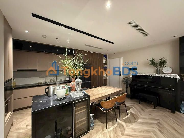 Căn hộ Iris Garden Nam Từ Liêm 105m² 9.5 tỷ - Bàn giao ngay