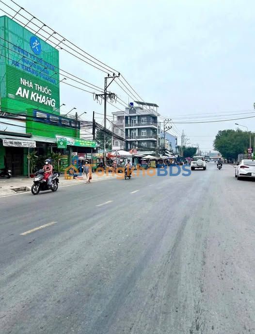 Mặt tiền 485m² Nhựt Chánh, Bến Lức - Giá 3.35 Tỷ, Kinh Doanh Sầm Uất