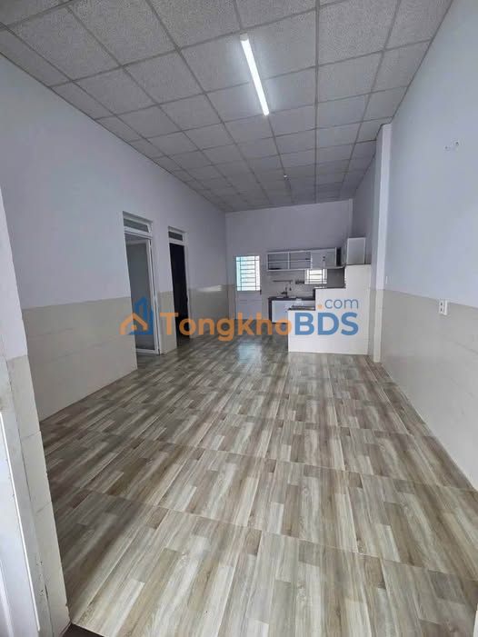 Nhà cấp 4 102m² hẻm Lê Phụng Hiểu, Bảo Lộc - Giá 2.8 tỷ, Sẵn Sổ Hồng