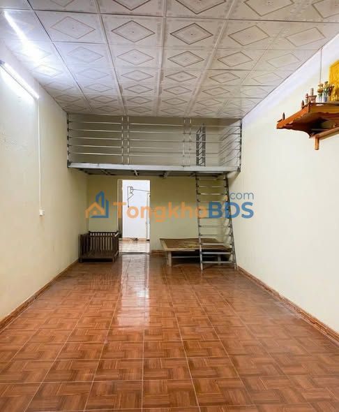 Cho thuê nhà kinh doanh mặt tiền đường lớn - Gần chợ Hòa Mạc, Duy Tiên