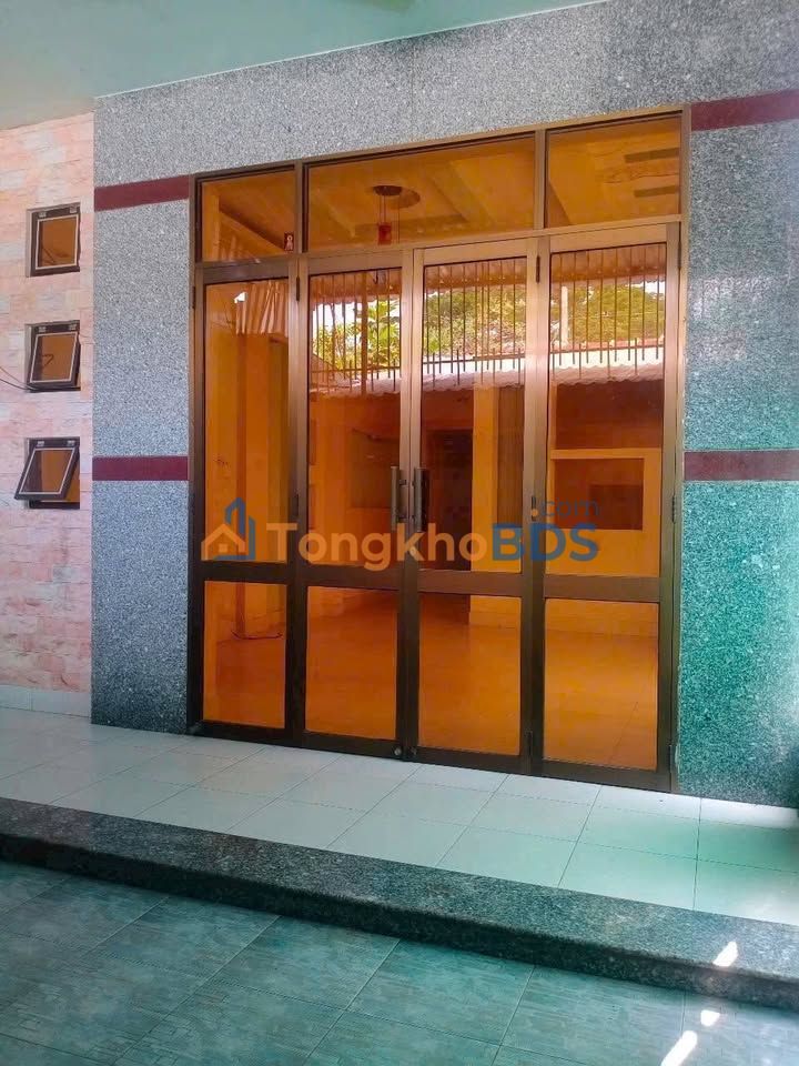 Nhà mặt tiền Hùng Vương Trà Vinh 204m² 2.5 tỷ - Chính chủ bán