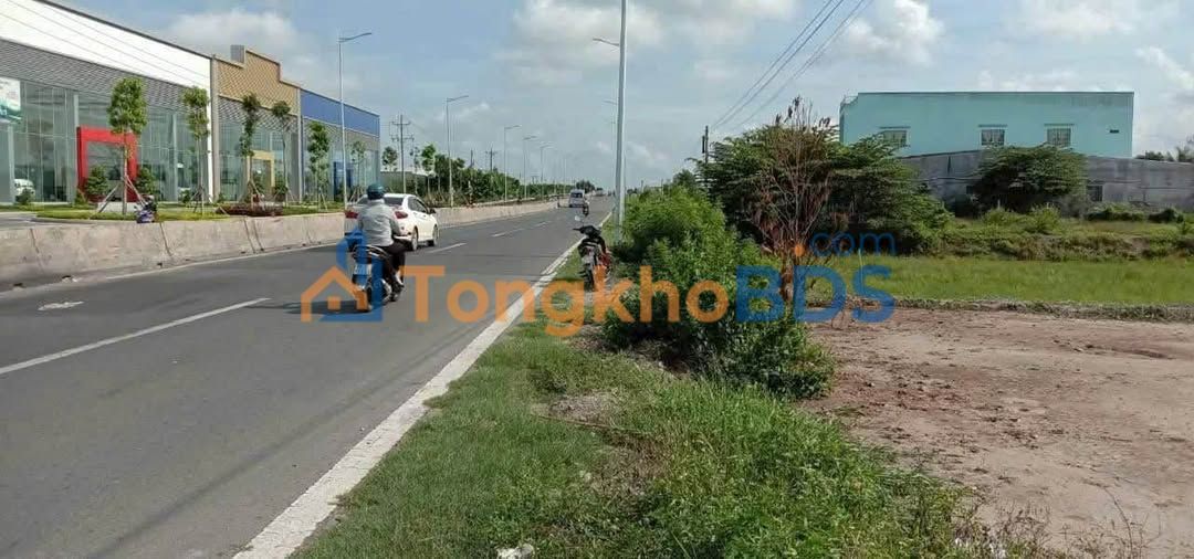 Bán Đất Mặt Tiền QL1A Vĩnh Long 1760m² - Vị Trí Vàng