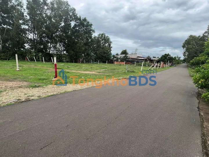 Đất Nền 300m² Mặt Tiền Đường 21 Đá Bạc, Châu Đức - 2.1 Tỷ