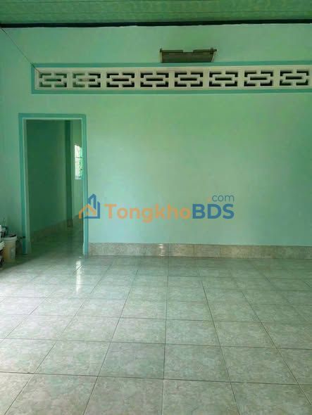 Nhà Cấp Rạch Tầm Bót, Long Xuyên - 2PN, Sân Ô Tô, Giá 3 Triệu/Tháng