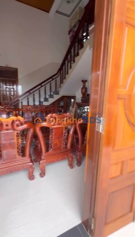 Nhà riêng Vạn Hưng 235m² 2.7 tỷ - Ô tô vào tận nhà