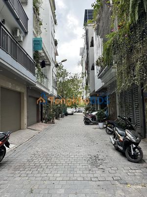 Nhà riêng Nghĩa Tân 52m² giá 8.9 tỷ - Ô tô vào tận nhà