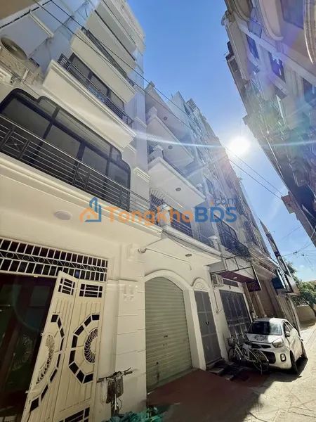 Nhà Trung Hòa Cầu Giấy 42m² 9.3 tỷ - Ô tô vào tận nhà