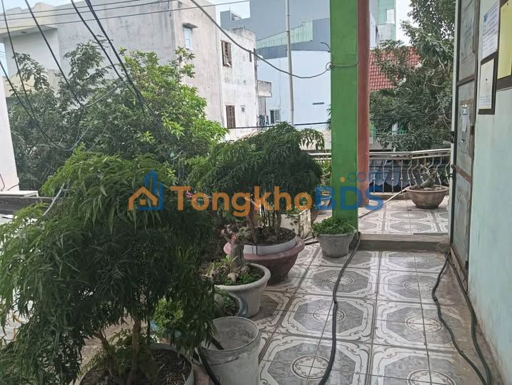 Nhà thuê Nam Việt Á Cầu Giấy 325m² 30 triệu - Vị trí đẹp