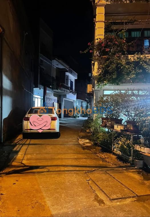 Nha cap 4 Duong 20/8 Ha Giang 64m2 1.45 ty - San sang o ngay