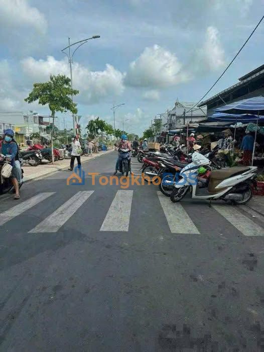 Nhà 2 mặt tiền Chợ Nguyễn Du 44m² 3,5 tỷ - Sẵn sàng ở ngay