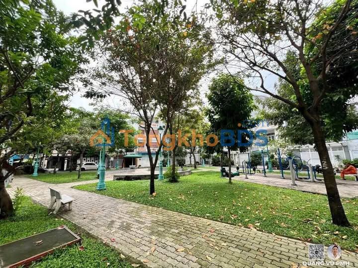 Nhà phố Quận 7 90m² giá 18.3 tỷ - Chính chủ bán