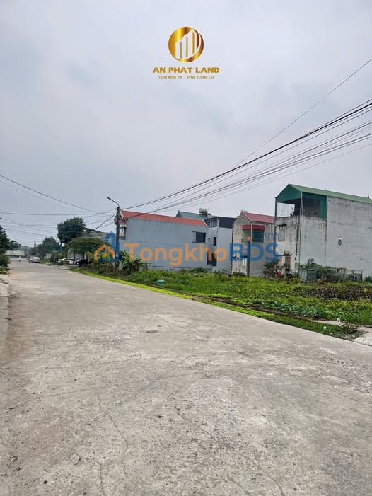 Đất nền Vườn Hoa Yên Khánh 100m² 3.8 tỷ - Sổ đỏ chính chủ