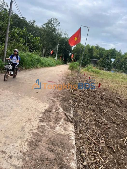 Đất Nền Phú Giáo 250m² - Sổ Đỏ Thổ Cư 100% - Giá Hơn 500 Triệu