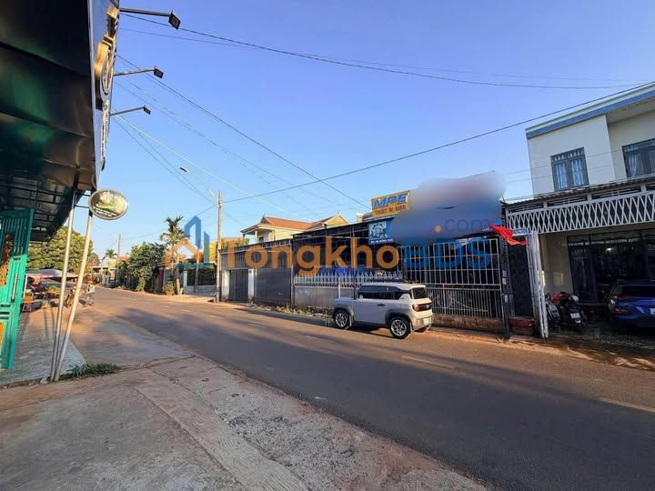 Nhà phố Lê Lợi Buôn Hồ 410m² 7.2 tỷ - Mặt tiền kinh doanh