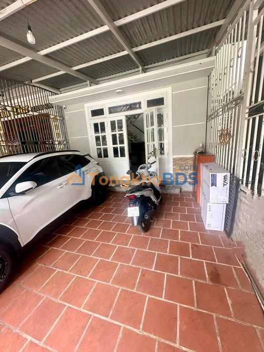 Bán Nhà Tặng Đất Sổ Riêng 109m² Đường Chi Lăng, Đà Lạt - Hẻm Rộng Ô Tô