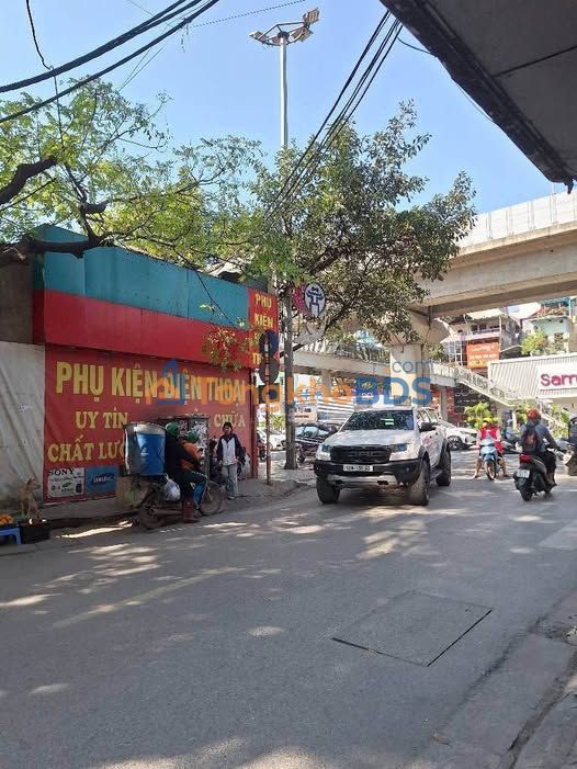 Nhà phố Nguyễn Trãi 35m² thuê 30 triệu - Mặt tiền KD sẵn