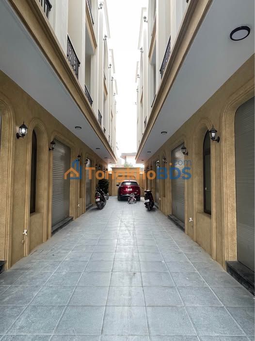 Nhà 3 tầng Đặng Cương 46m² giá 2,48 tỷ - Ô tô vào tận nhà