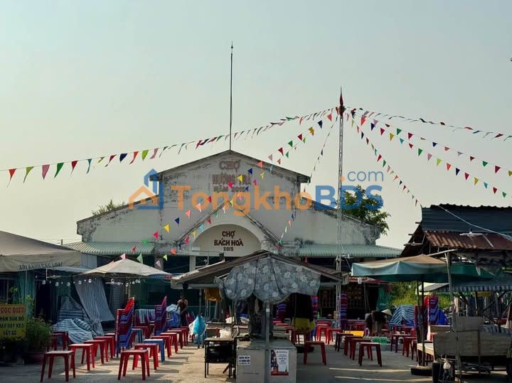 Bán đất nền KDC Chợ Phương Trà, Cao Lãnh 76m² - Sổ hồng sẵn, giá 9xx triệu