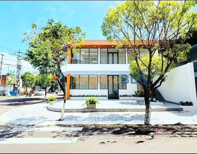 Nhà Mai Hắc Đế Quy Nhơn 115m² 15 tỷ - Ô tô vào tận nhà