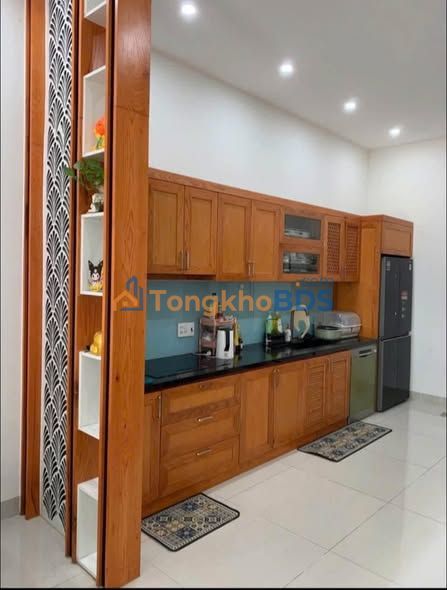 Nhà 3 Tầng Mặt Tiền 5m - Khu Gara Quyền, Quy Nhơn - 77m² Sẵn Sàng Ở Ngay