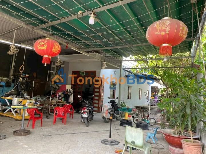 Nhà Dĩ An Tân Bình 300m² 4.5 tỷ - Chính chủ bán gấp