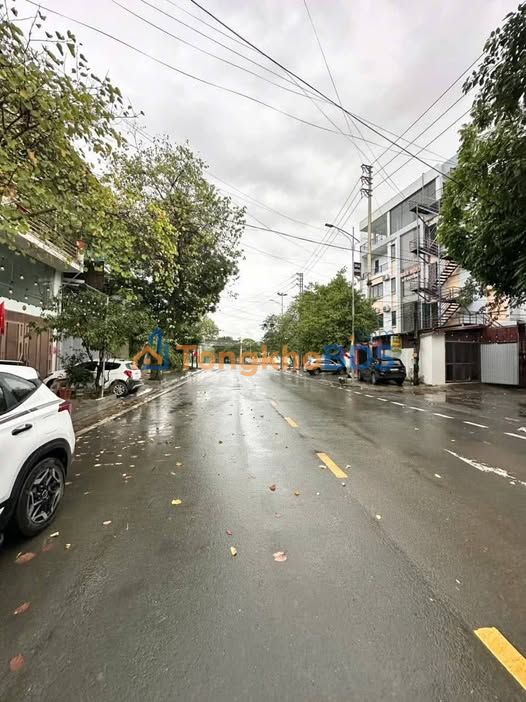 Nhà Tân Thịnh Hòa Bình 80m² giá 3 tỷ - Ô tô vào tận nhà